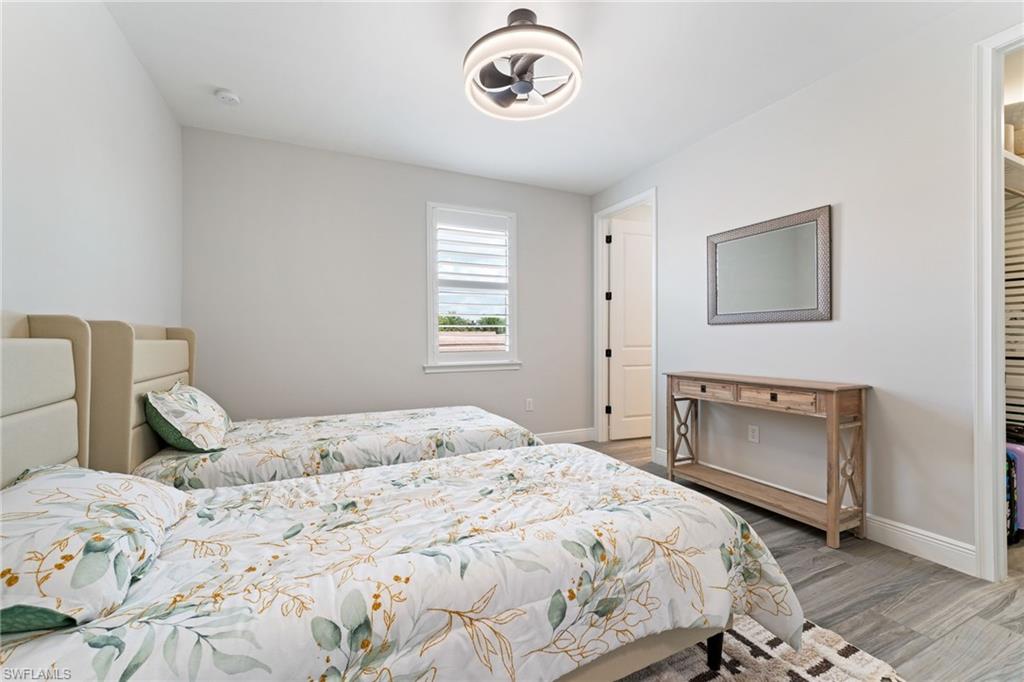 3725 Helmsman DR