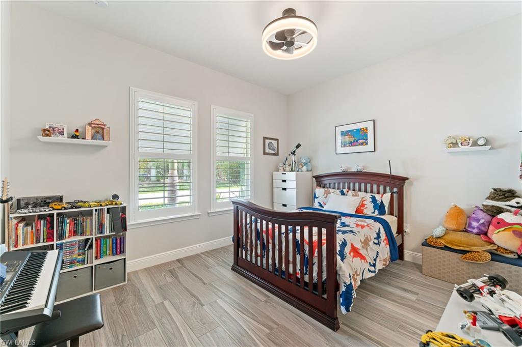 3725 Helmsman DR
