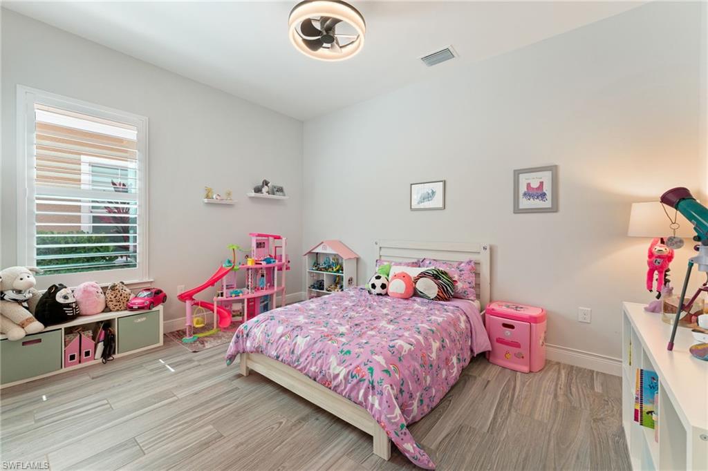 3725 Helmsman DR