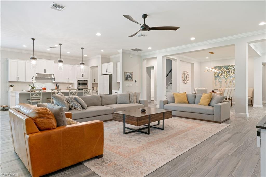 3725 Helmsman DR