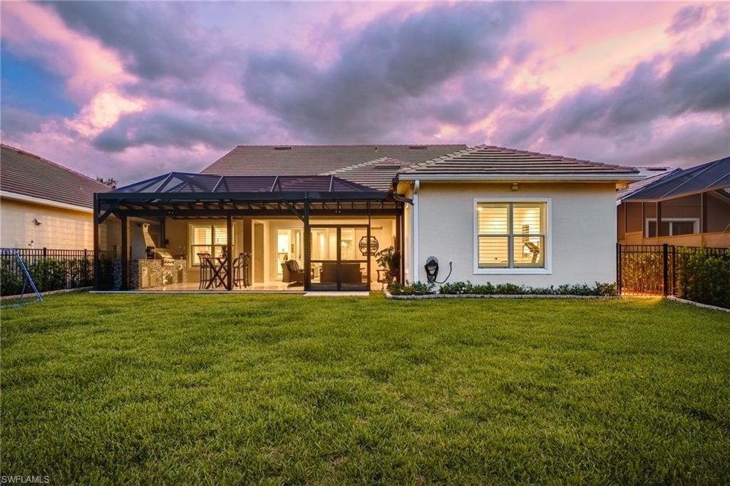3725 Helmsman DR
