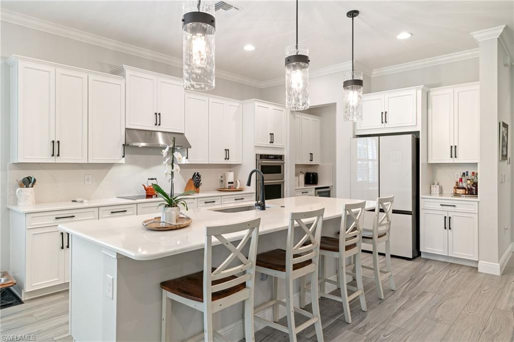 3725 Helmsman DR