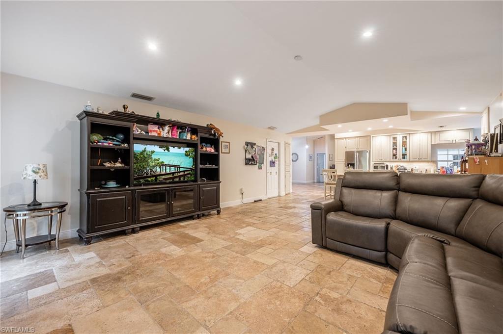 6011 Sea Grass LN