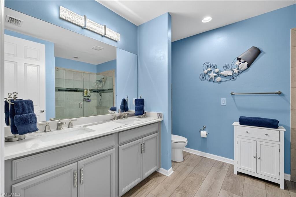 14803 Edgewater CIR