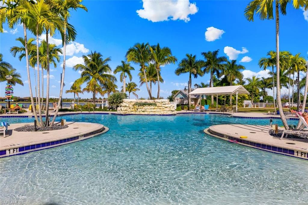 14803 Edgewater CIR