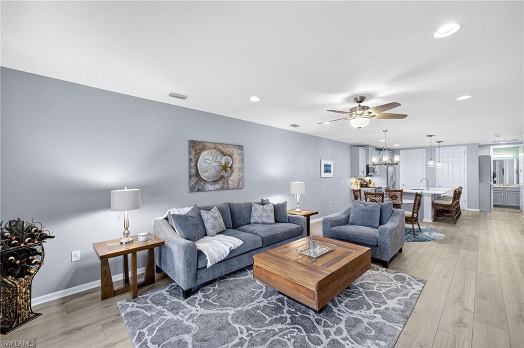 14803 Edgewater CIR