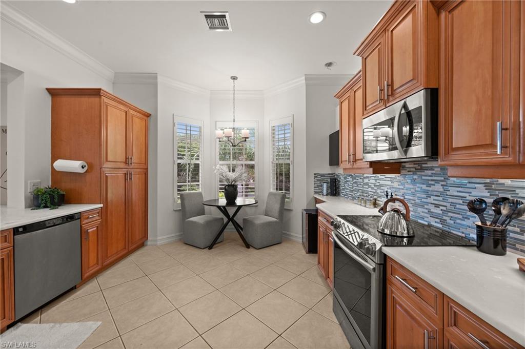 5004 Maxwell CIR # 202 Unit: 3-202