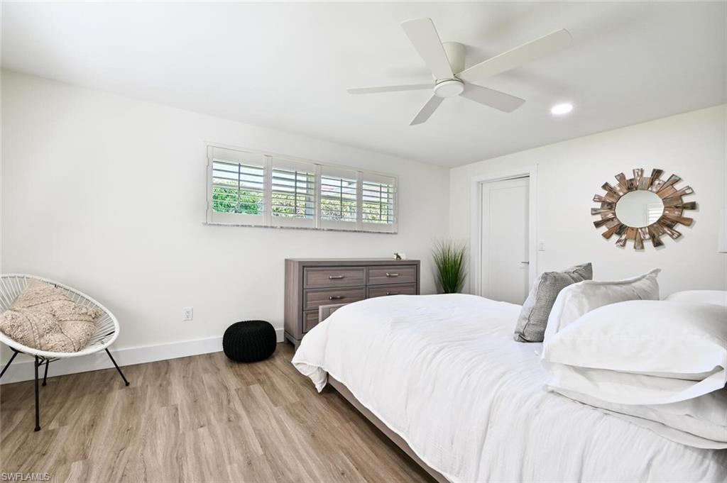 646 Park Shore DR