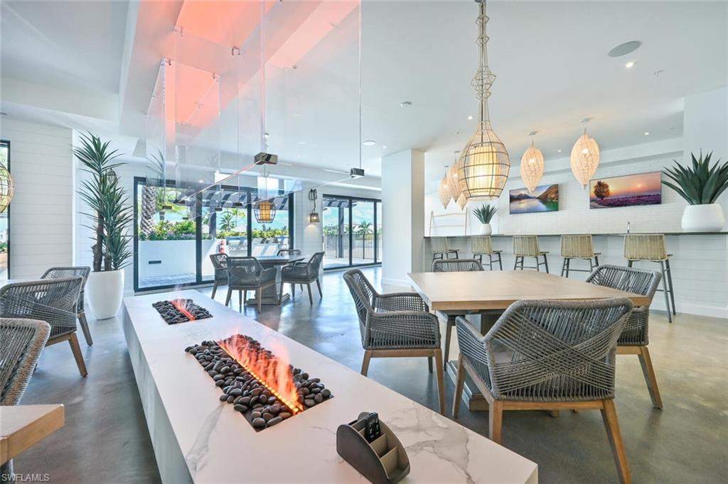 1115 Central AVE # 243