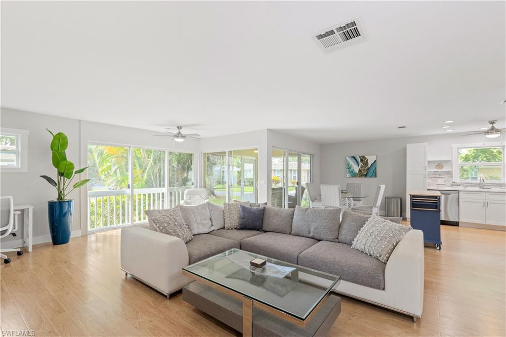 200 Georgetown BLVD # 30 Unit: 2-30
