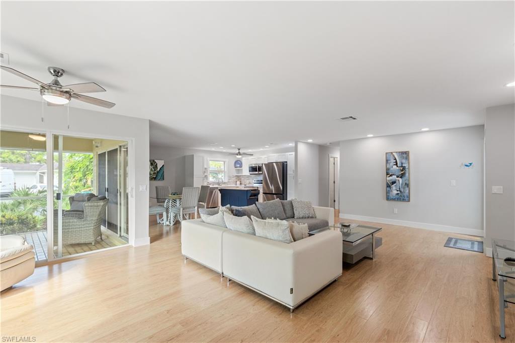 200 Georgetown BLVD # 30 Unit: 2-30