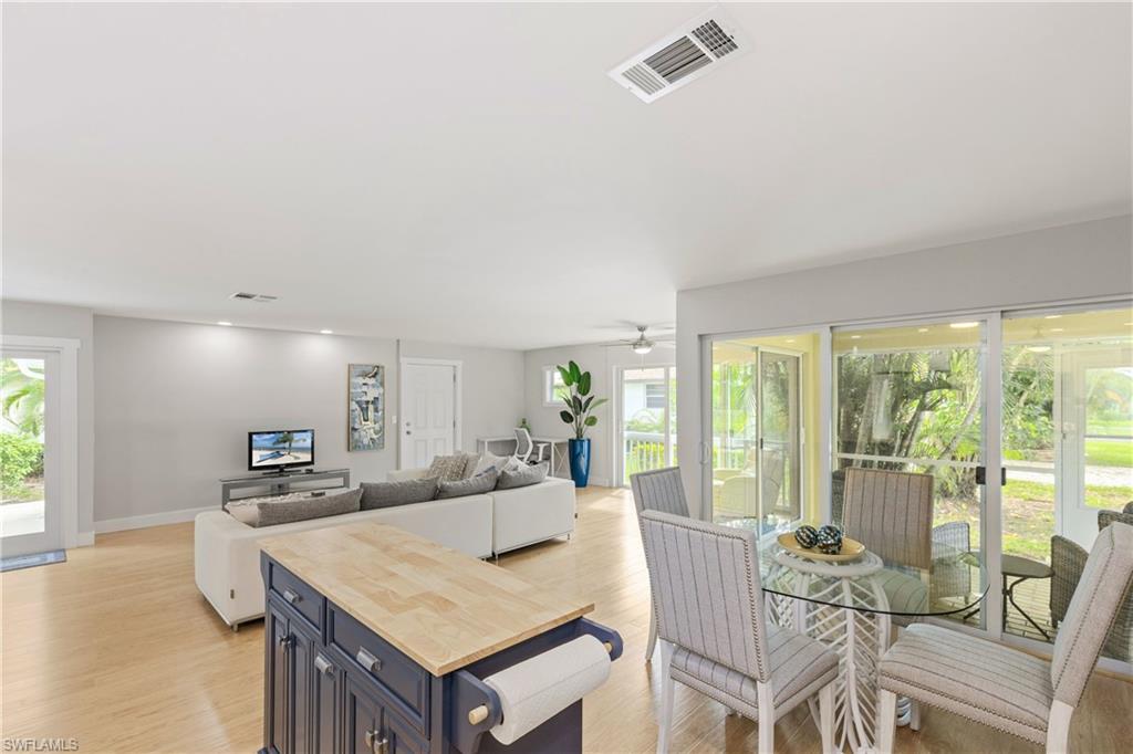 200 Georgetown BLVD # 30 Unit: 2-30