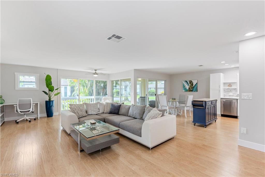 200 Georgetown BLVD # 30 Unit: 2-30