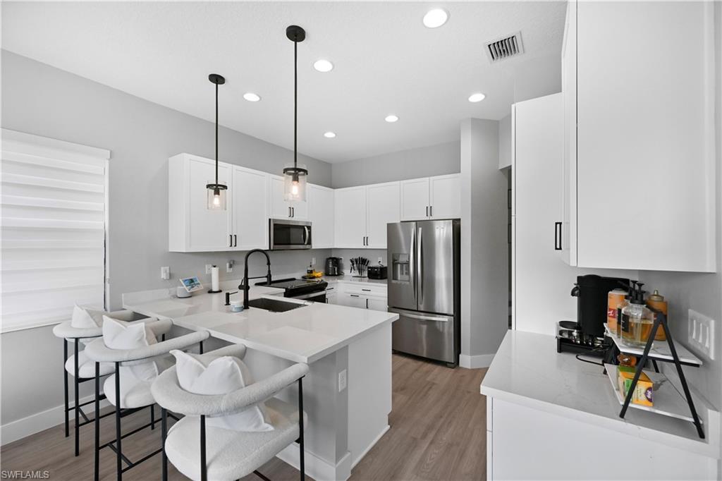 5653 Cassidy LN
