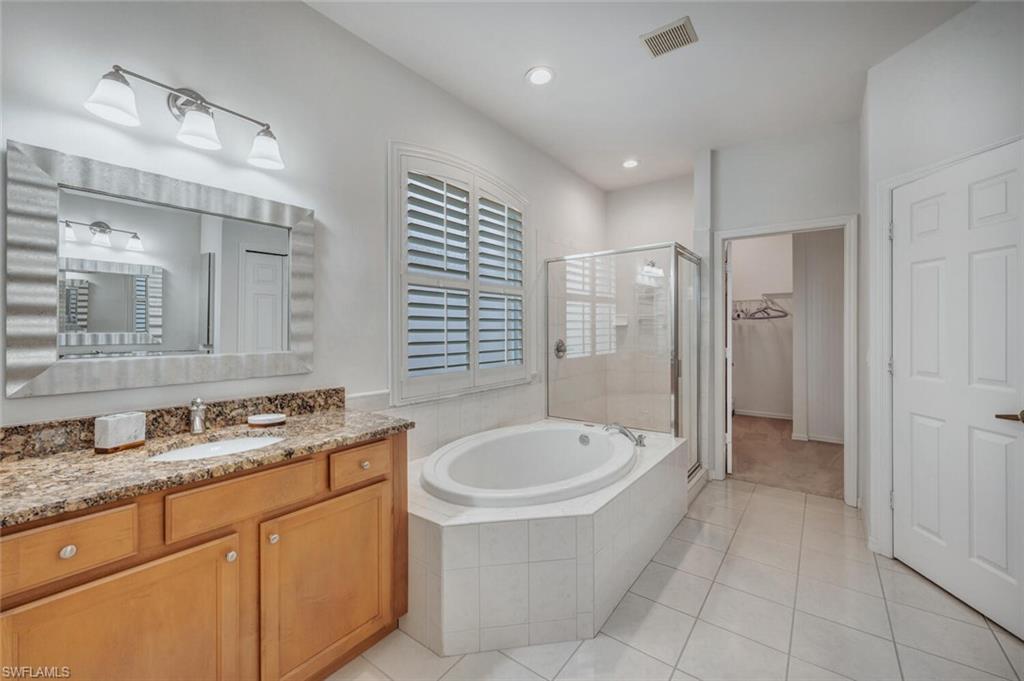 5583 Lago Villaggio WAY