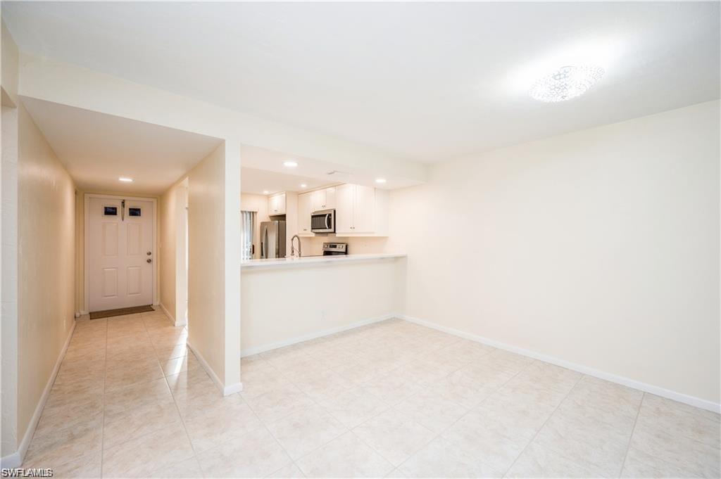 4130 Looking Glass LN # 3807