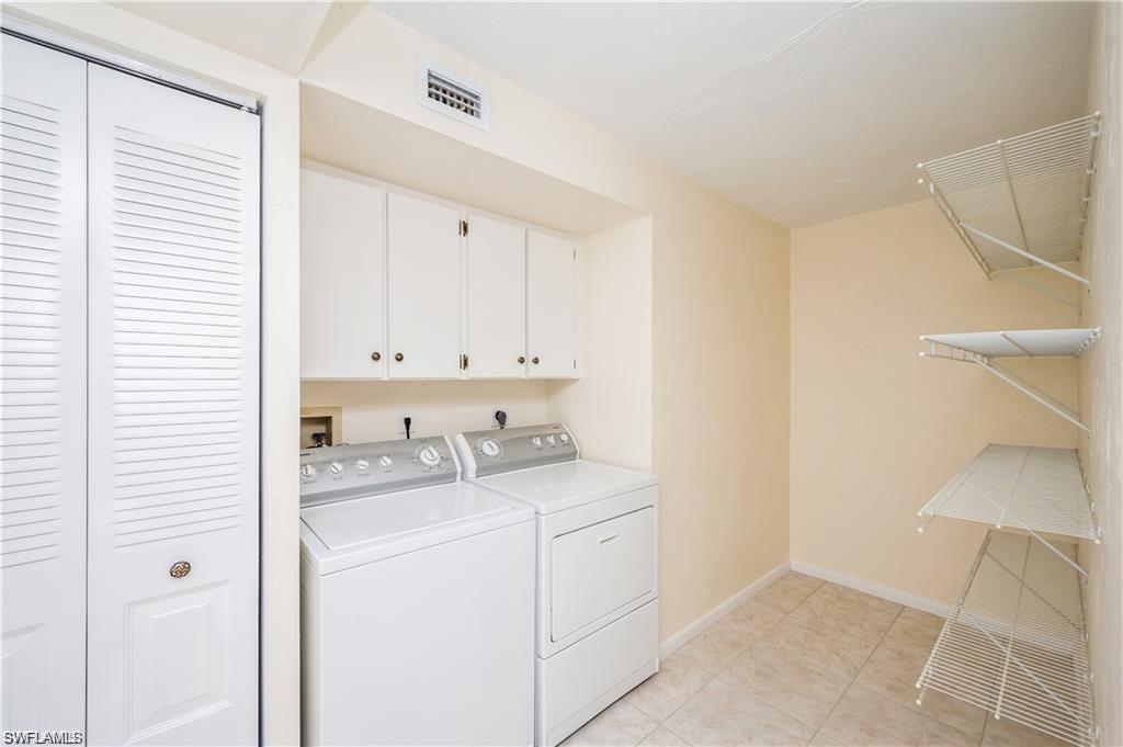 4130 Looking Glass LN # 3807