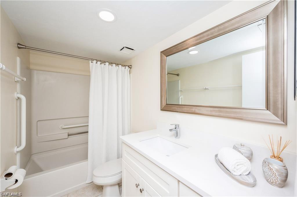 4130 Looking Glass LN # 3807