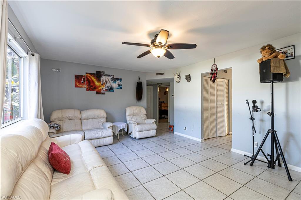 5370 16th PL SW