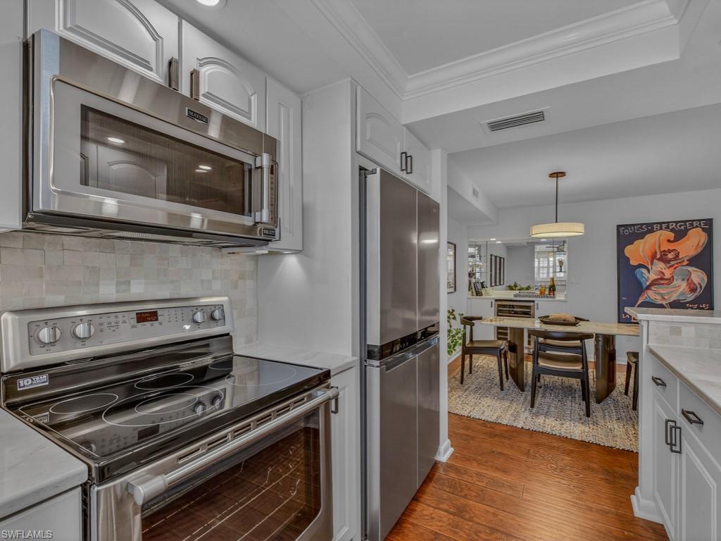 3500 Gulf Shore BLVD N # 104