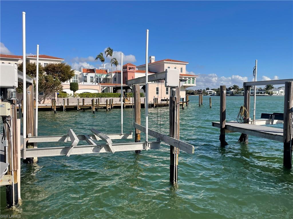 3500 Gulf Shore BLVD N # 104