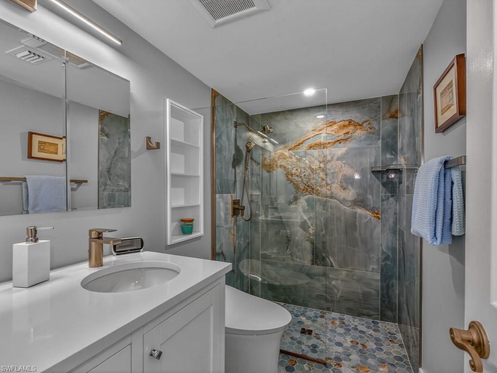 3500 Gulf Shore BLVD N # 104