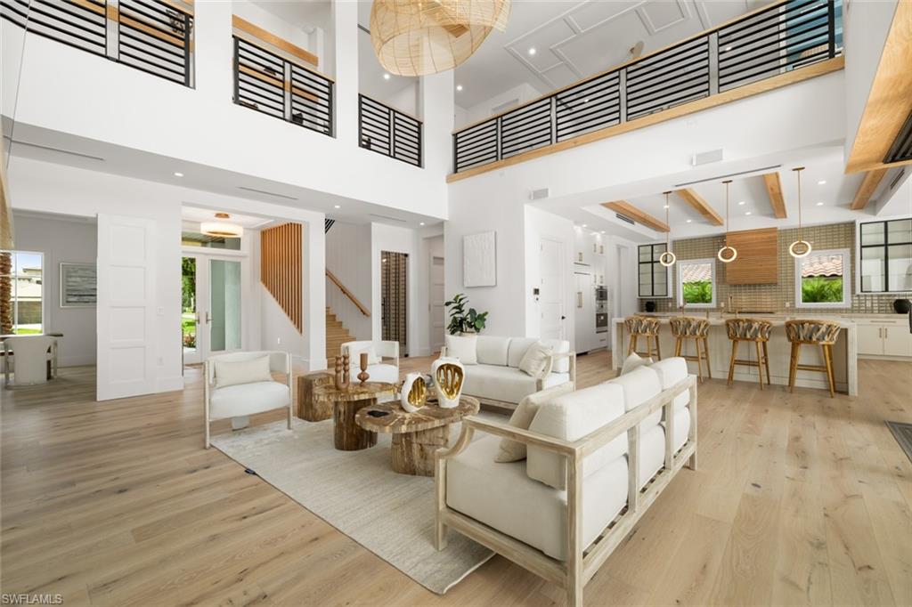 565 Whispering Pine LN, NAPLES