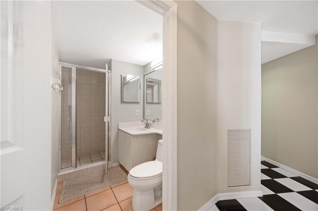 1096 Woodshire LN # C201