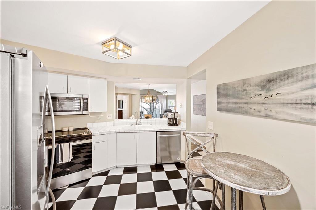 1096 Woodshire LN # C201