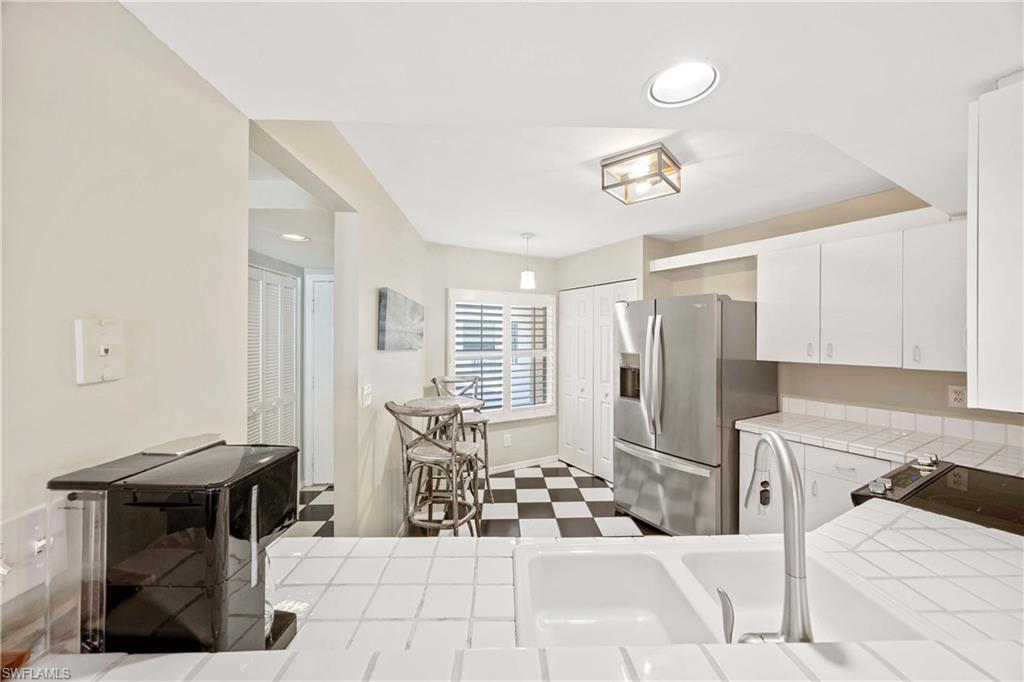 1096 Woodshire LN # C201