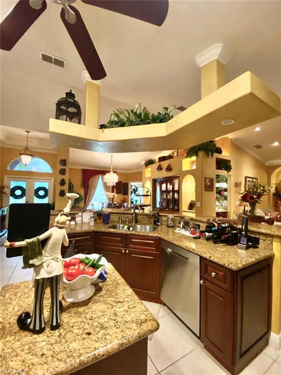 291 Everglades BLVD N