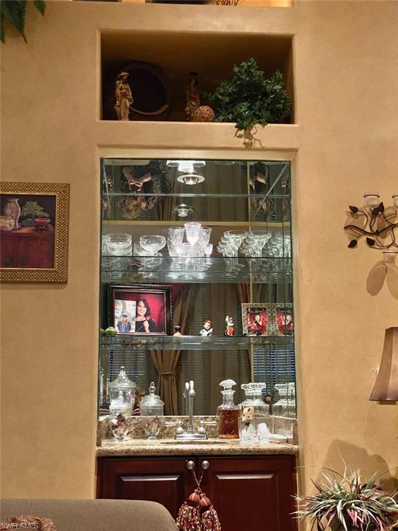 291 Everglades BLVD N