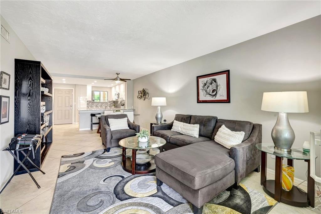 889 COLLIER CT # 203 Unit: 2-203