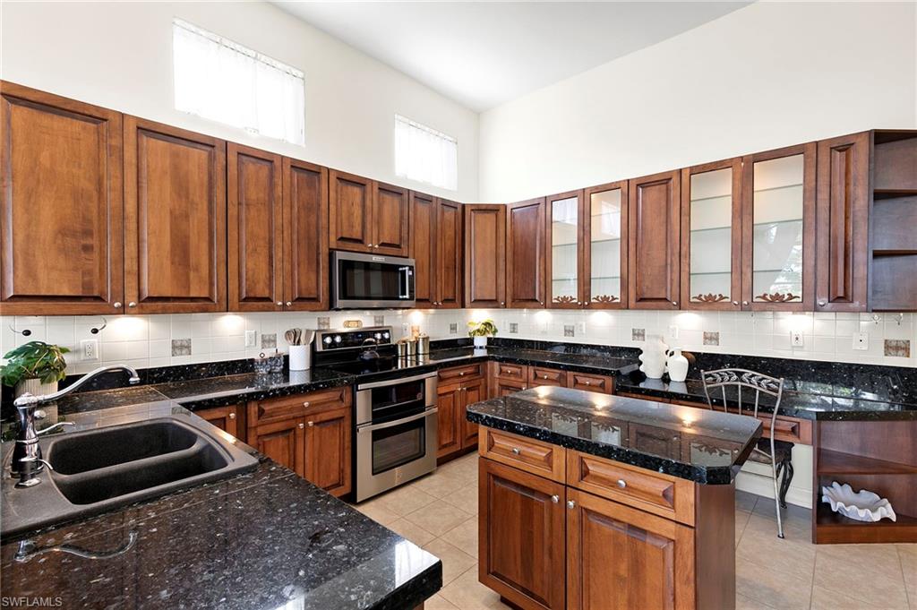 796 Grand Rapids BLVD