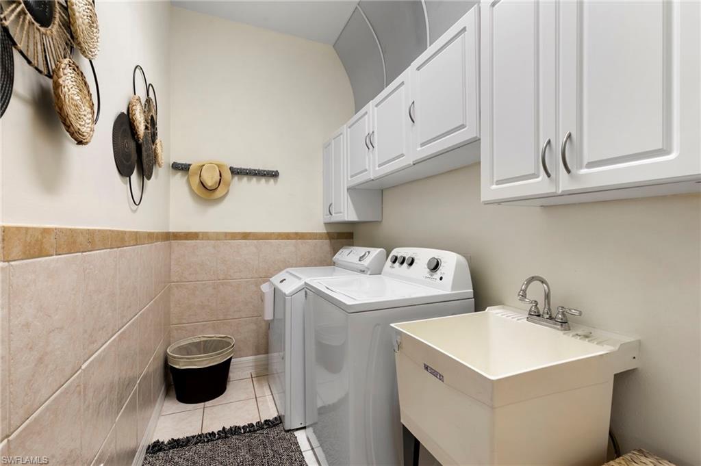 796 Grand Rapids BLVD