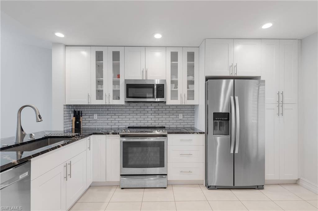 7766 Emerald CIR # R203