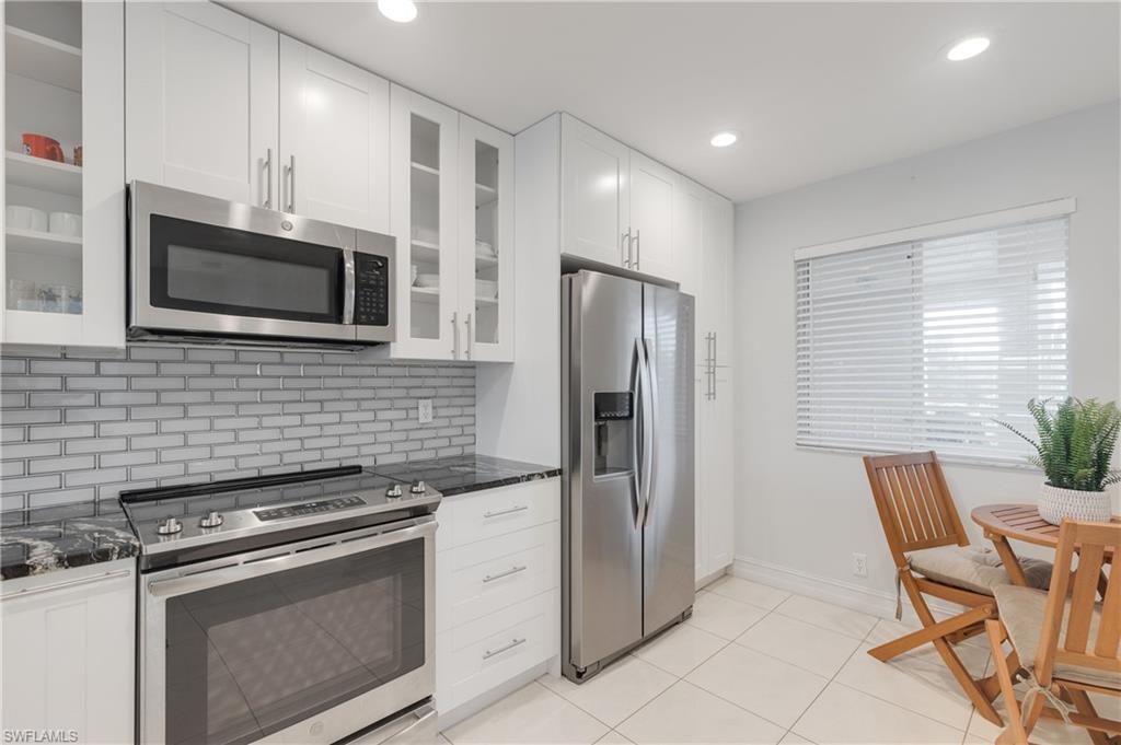 7766 Emerald CIR # R203