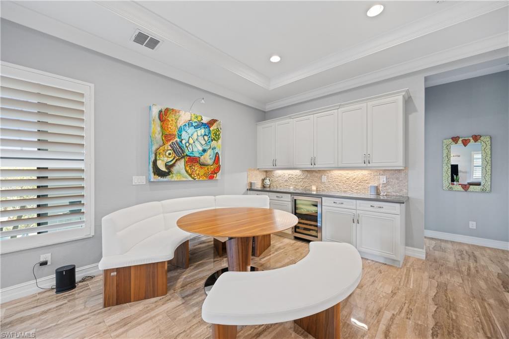 2431 Breakwater WAY # 101