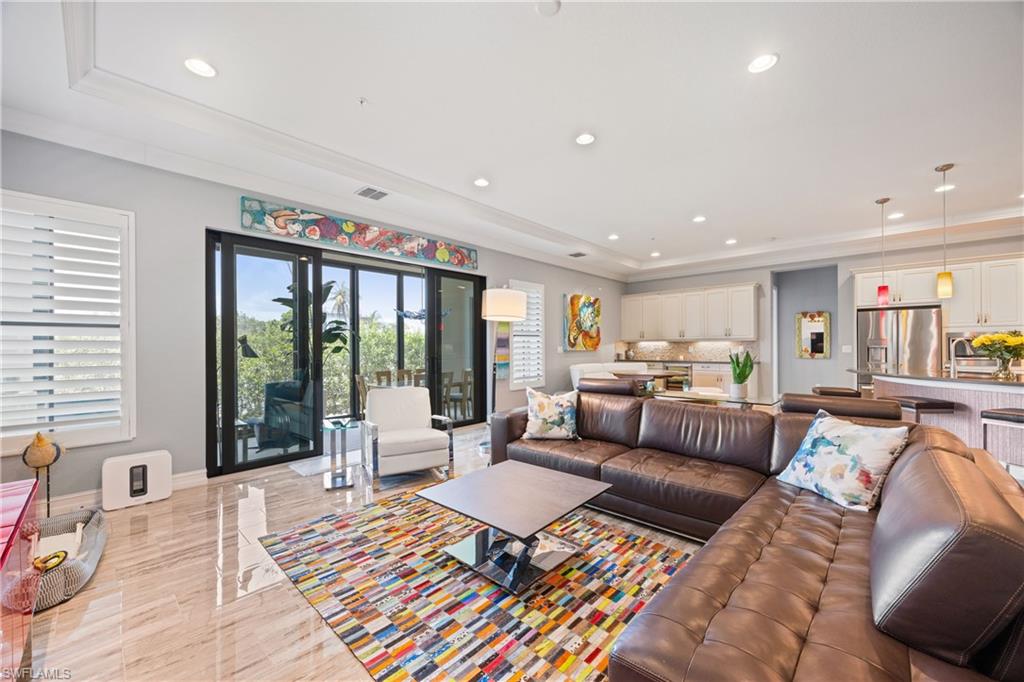 2431 Breakwater WAY # 101