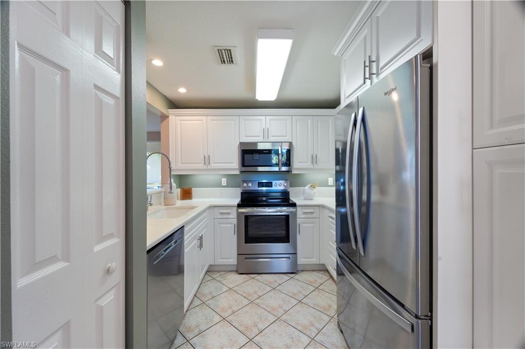 6910 Huntington Lakes CIR # 101