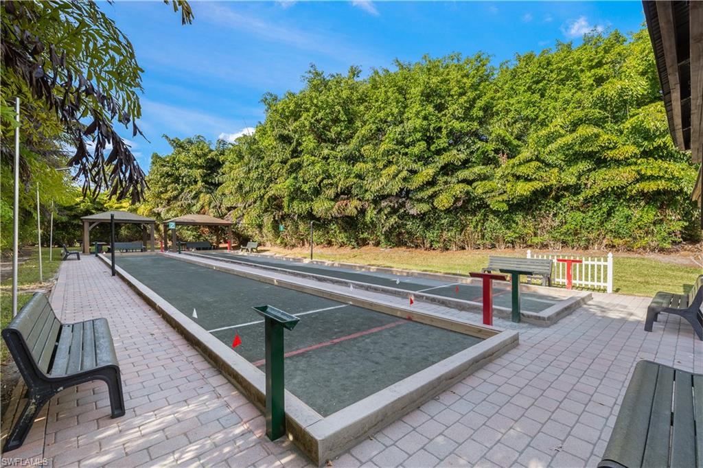 6910 Huntington Lakes CIR # 101