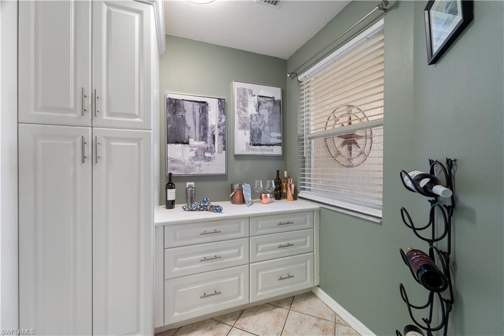 6910 Huntington Lakes CIR # 101