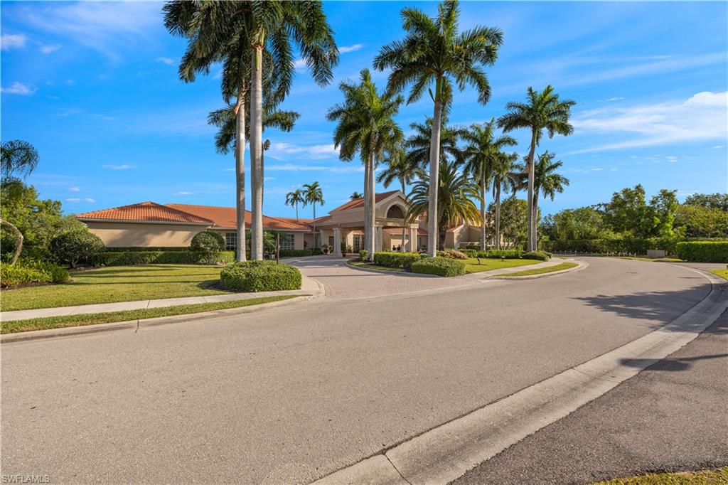 6910 Huntington Lakes CIR # 101