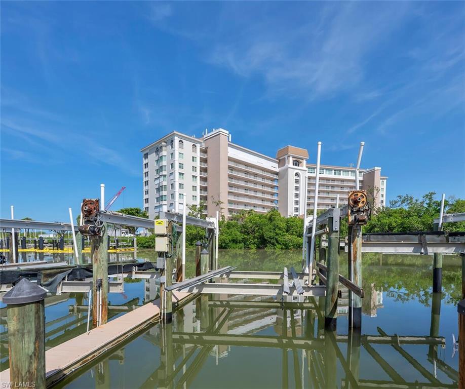 12945 Vanderbilt DR # 304