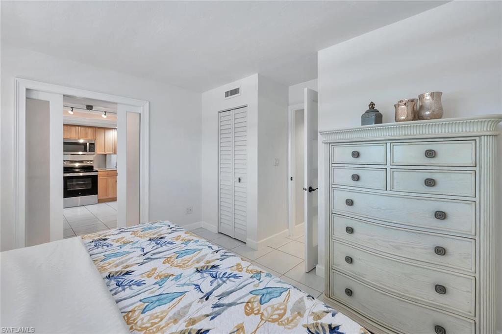 12945 Vanderbilt DR # 304