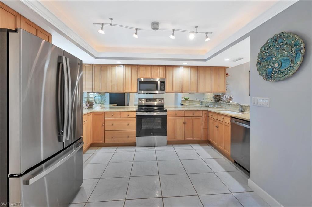 12945 Vanderbilt DR # 304