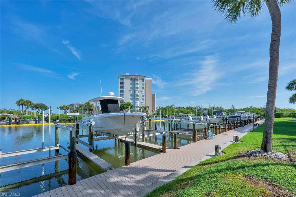 12945 Vanderbilt DR # 304