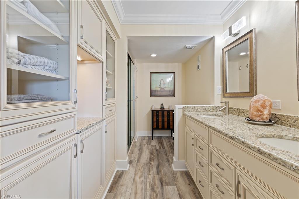 555 Park Shore DR # B513