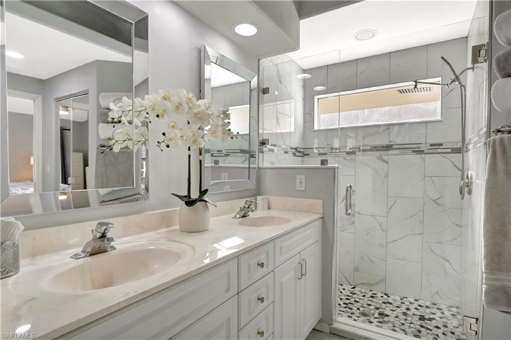 8244 Ibis Cove CIR # B222