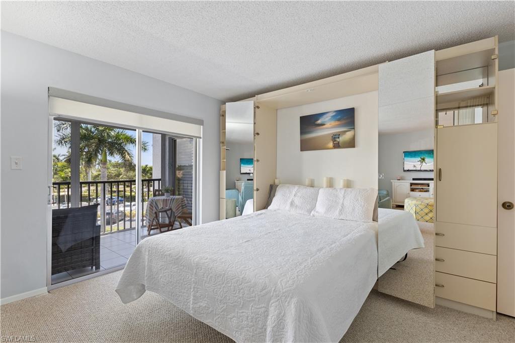 555 Park Shore Dr # B302